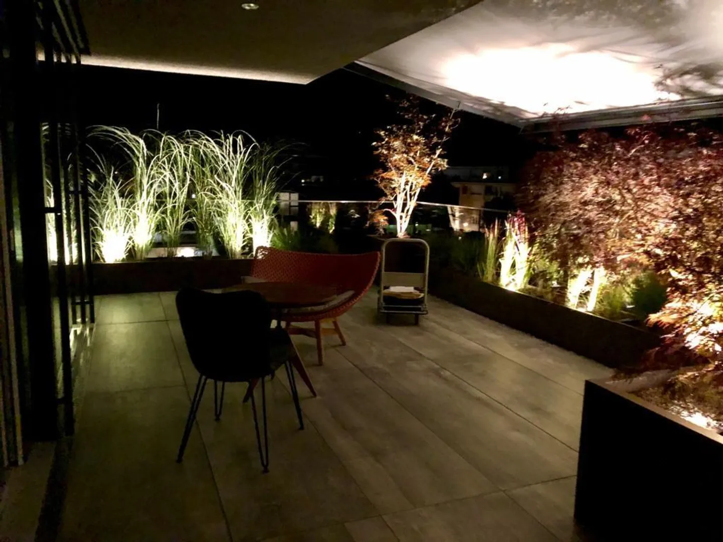 Moderno appartamento attico di 4,5 stanze con vista sulle montagne a Münsingen - Foto 5 di 15