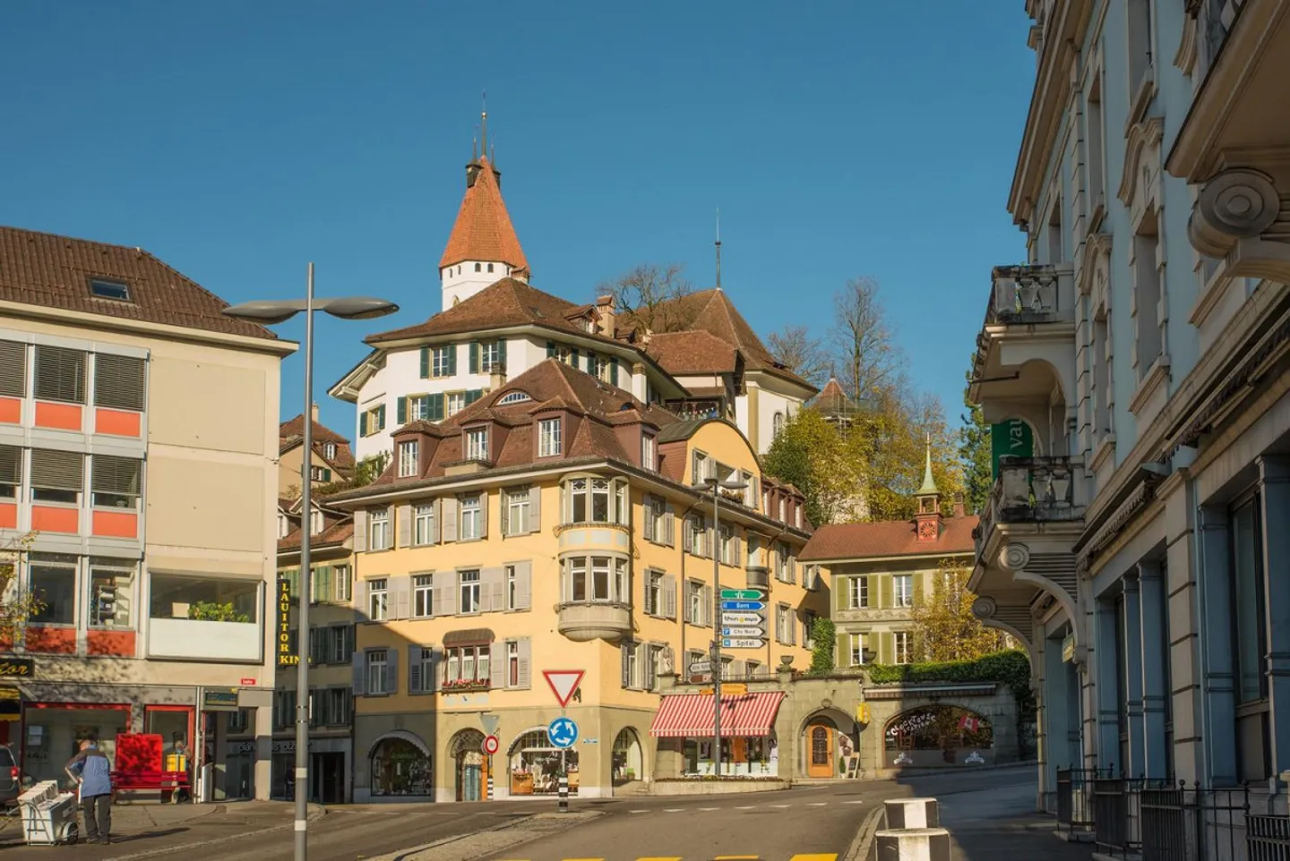 Zentrale Verkaufsfläche in Thun - Foto 1 von 2