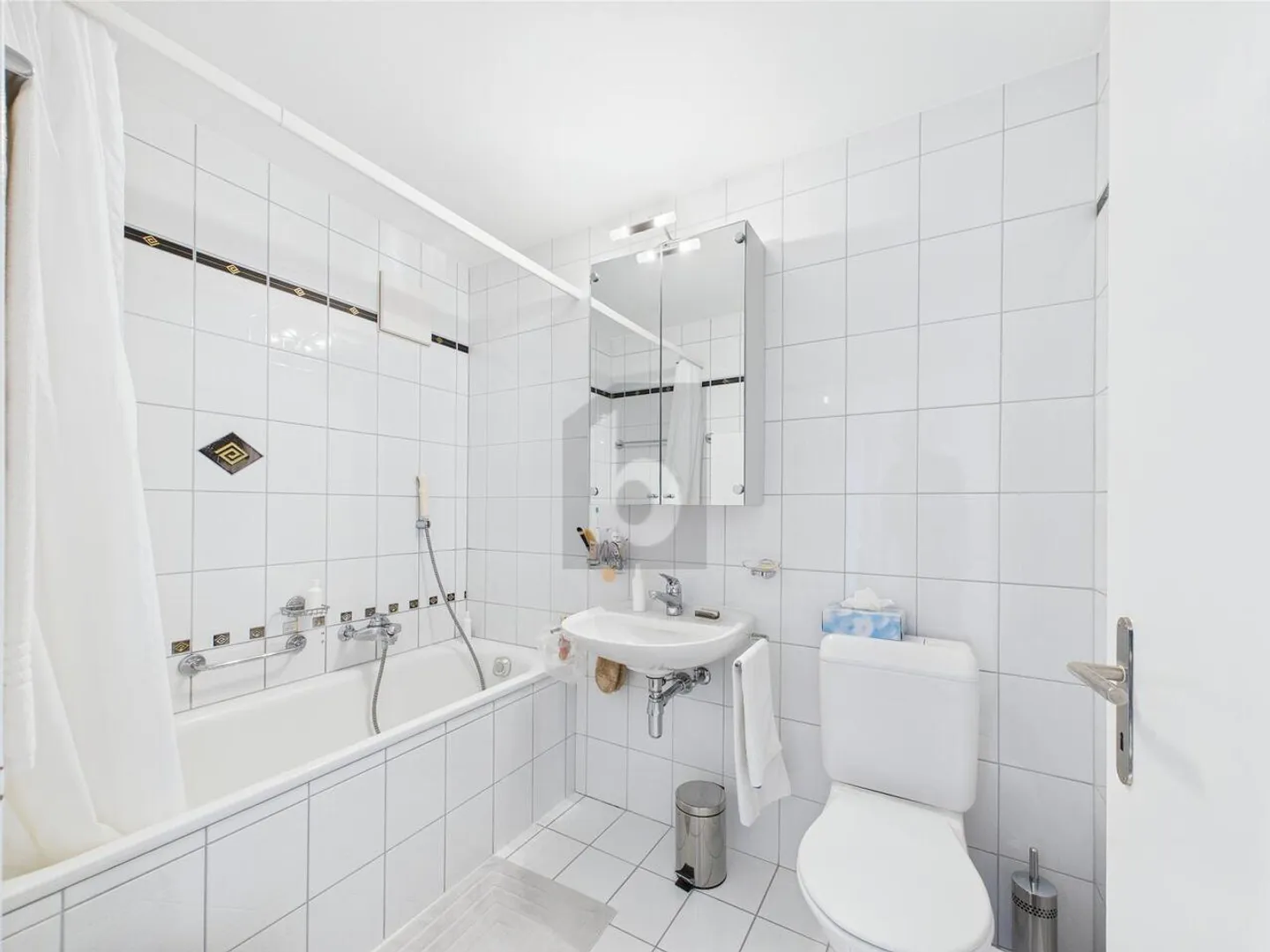 Angenehm und hell, ruhig mit klarem Blick - Foto 5 von 6