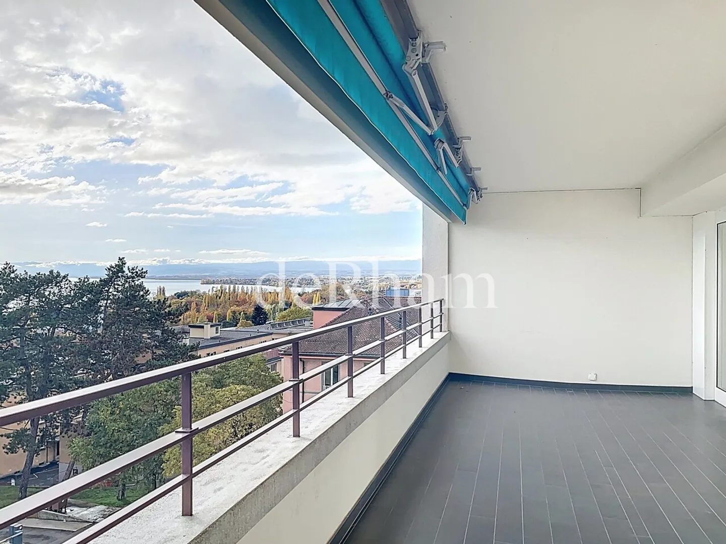 Magnifique appartement de 3.5 pièces entièrement rénové! - Photo 6 sur 11