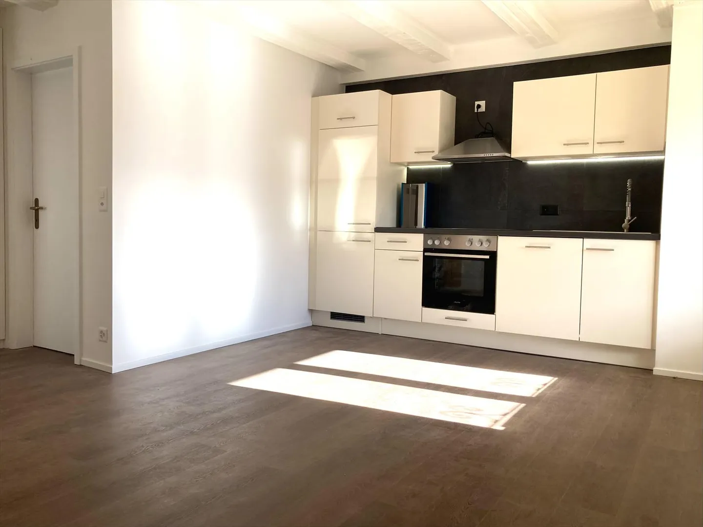 Appartamento 2.5 stanze - Foto 2 di 6