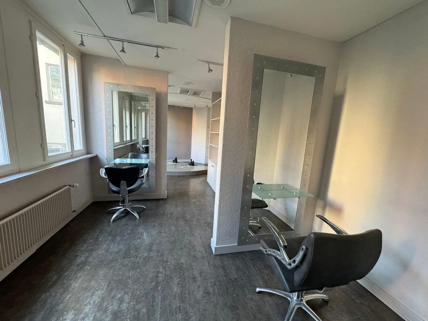 Espace commercial ou de bureau attrayant au cœur de St. Gallen à louer - Photo 4 sur 10