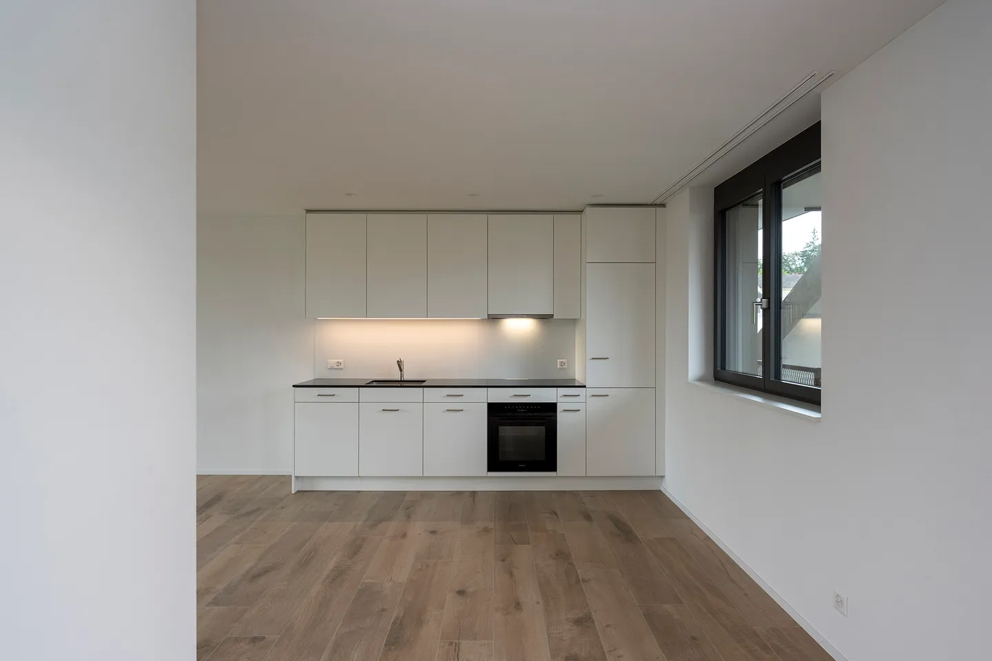 Charming 3½-Room Apartment - Photo 3 of 8