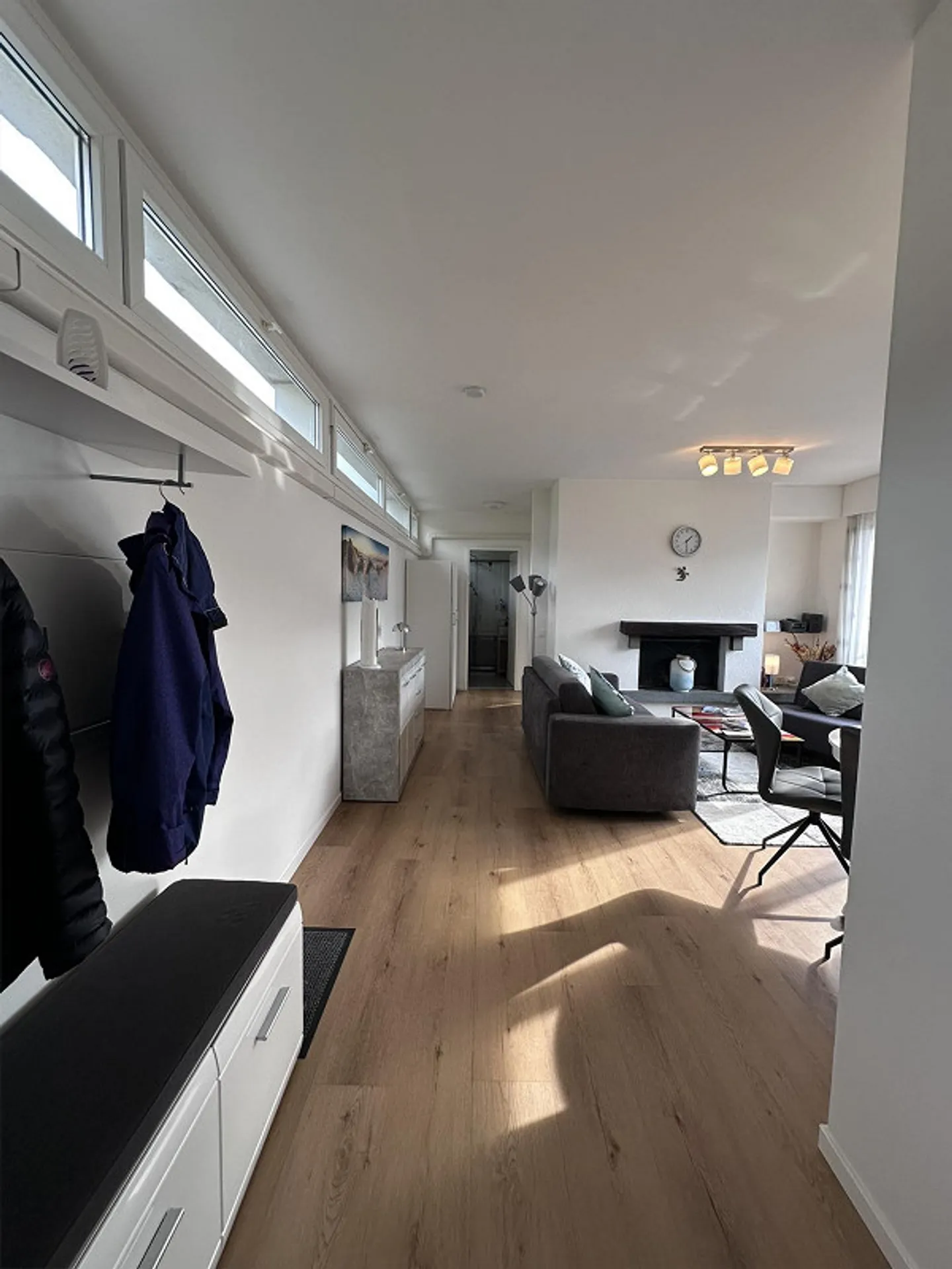 Möbliertes Apartment mit Seeblick - Foto 2 von 26