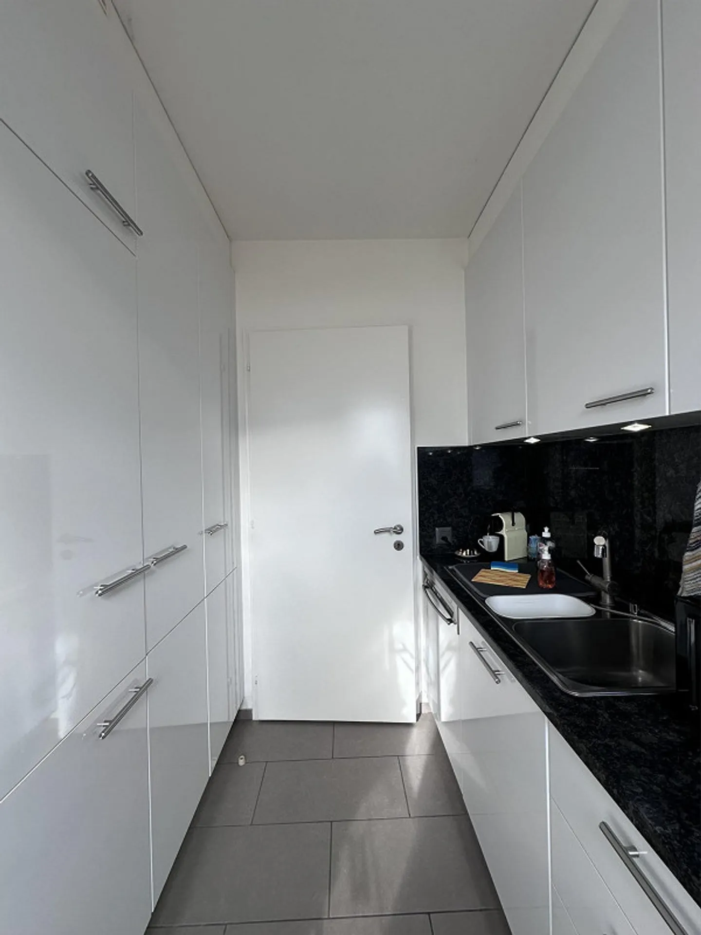 Möbliertes Apartment mit Seeblick - Foto 13 von 26
