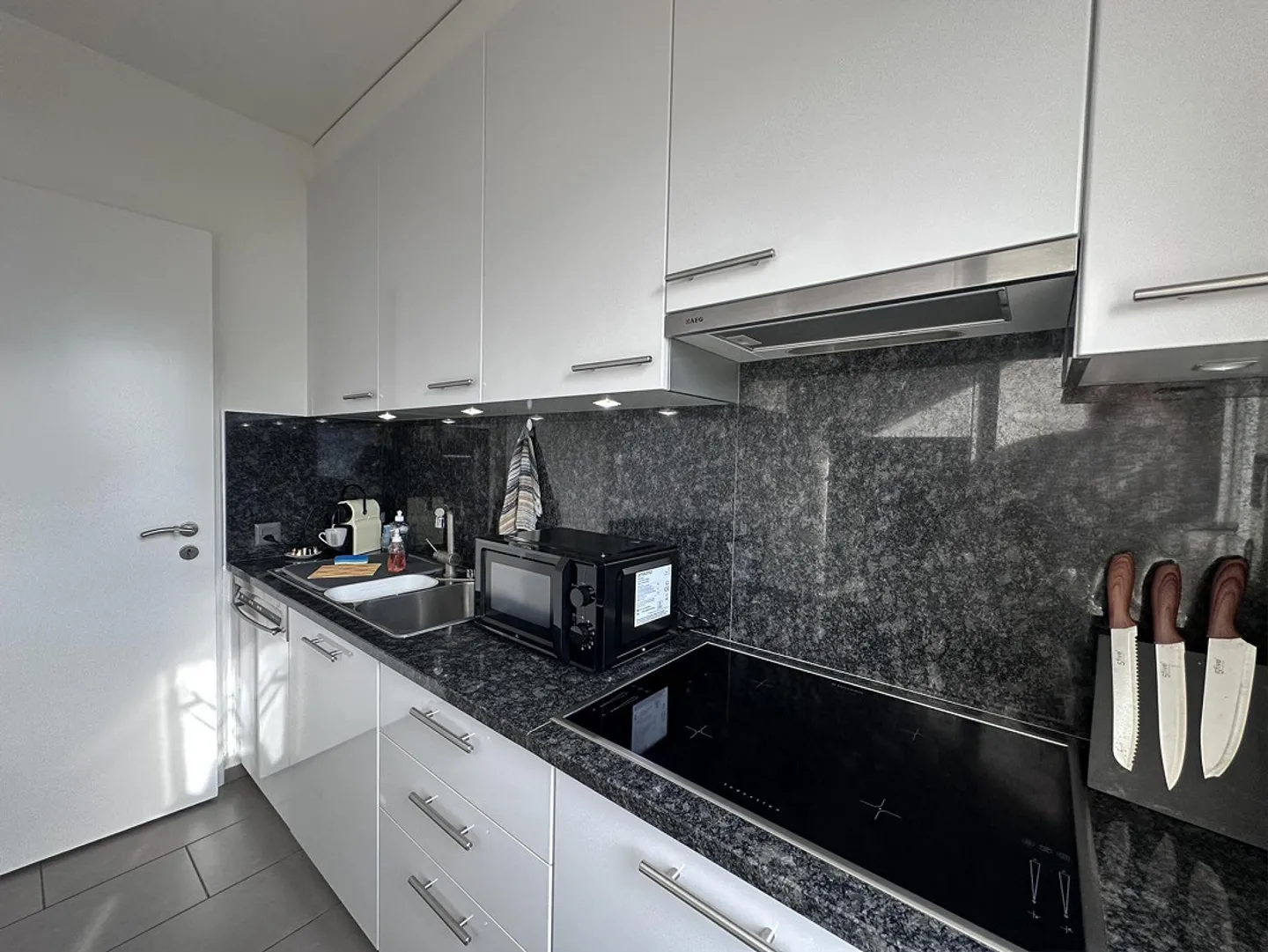 Möbliertes Apartment mit Seeblick - Foto 15 von 26