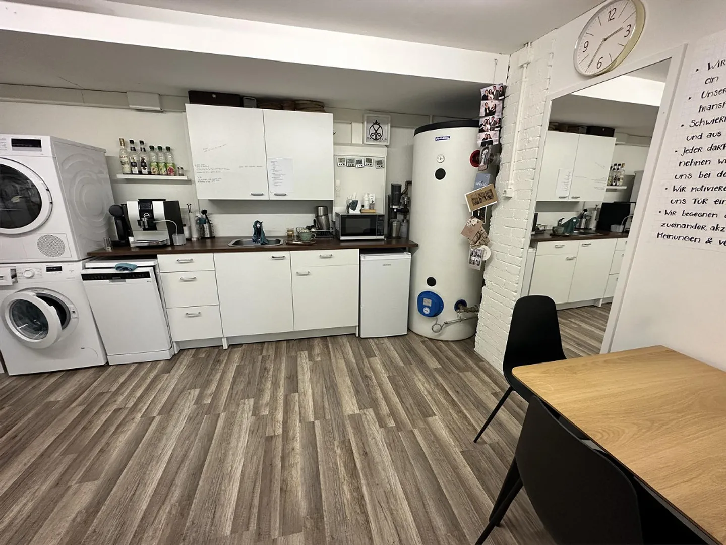 Parrucchiere, Terapia, Yoga, Ufficio 133 m2, 2 Posti Auto, 1'600.- incl. NK - Foto 9 di 11