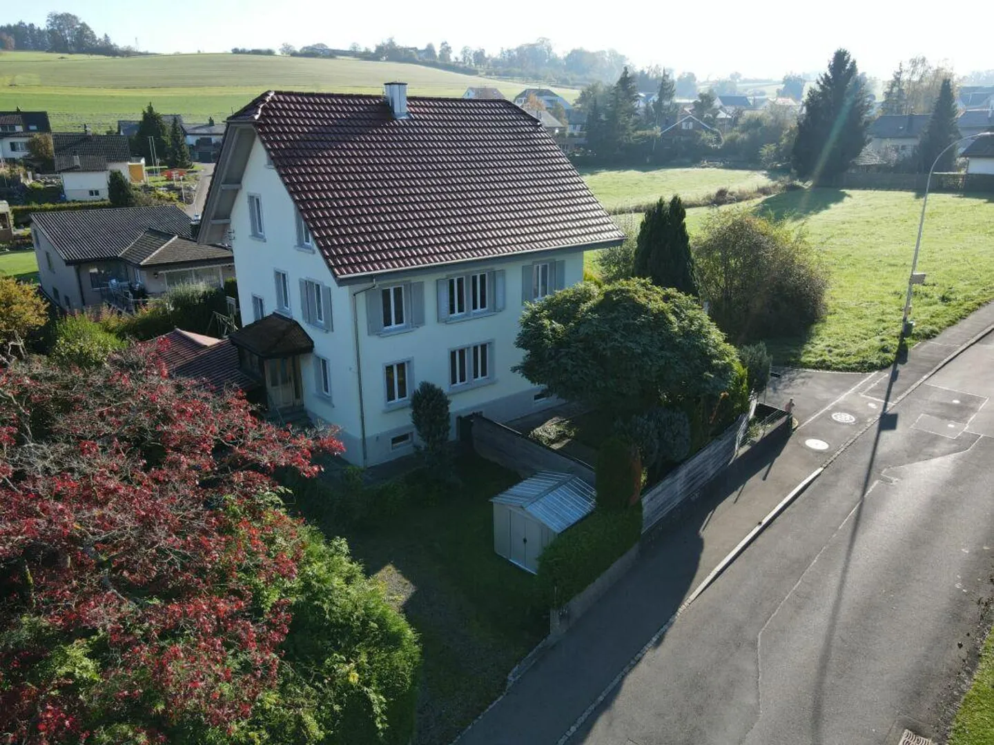 Maison bifamiliale avec garage - Photo 3 sur 24