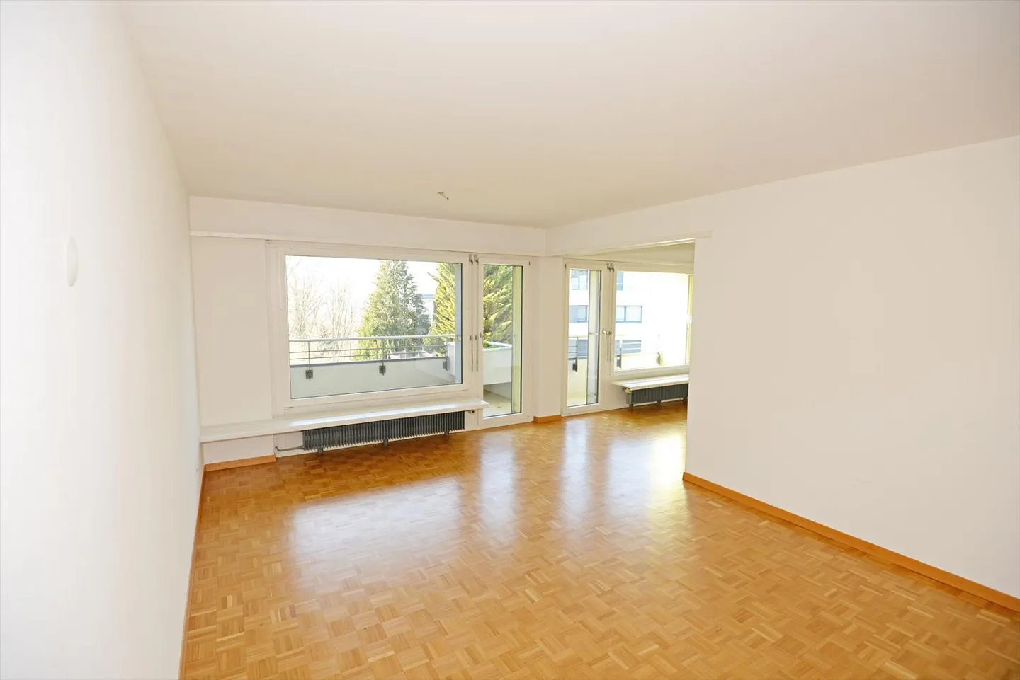 Apartment for rent - Photo 2 of 10