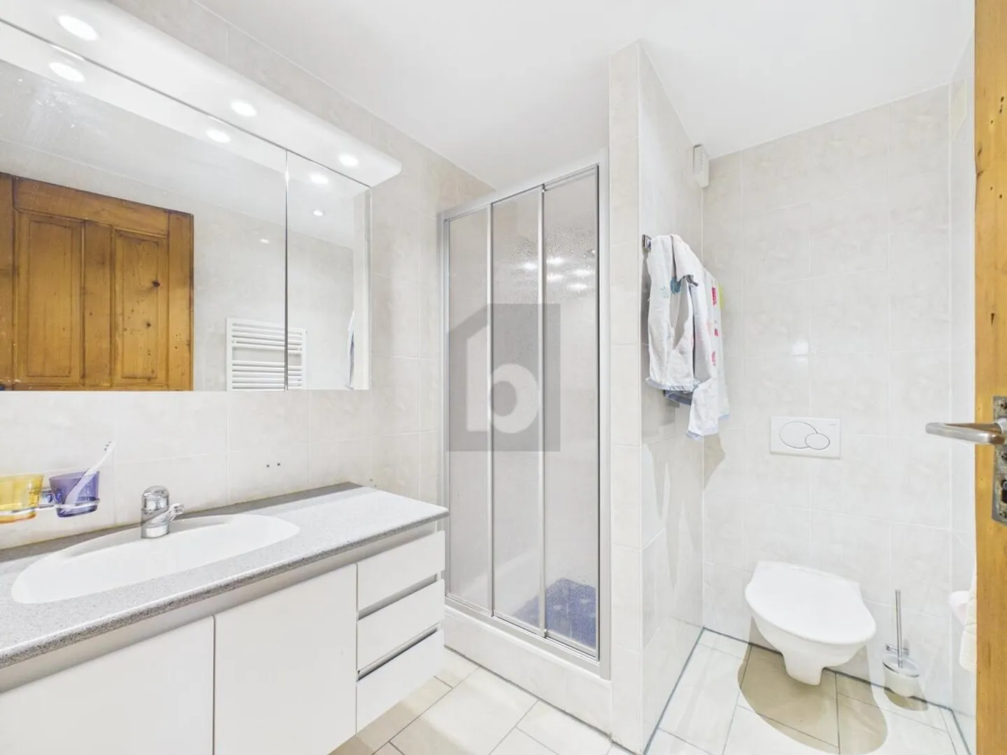Appartement Meublé Élégant - Photo 3 sur 6
