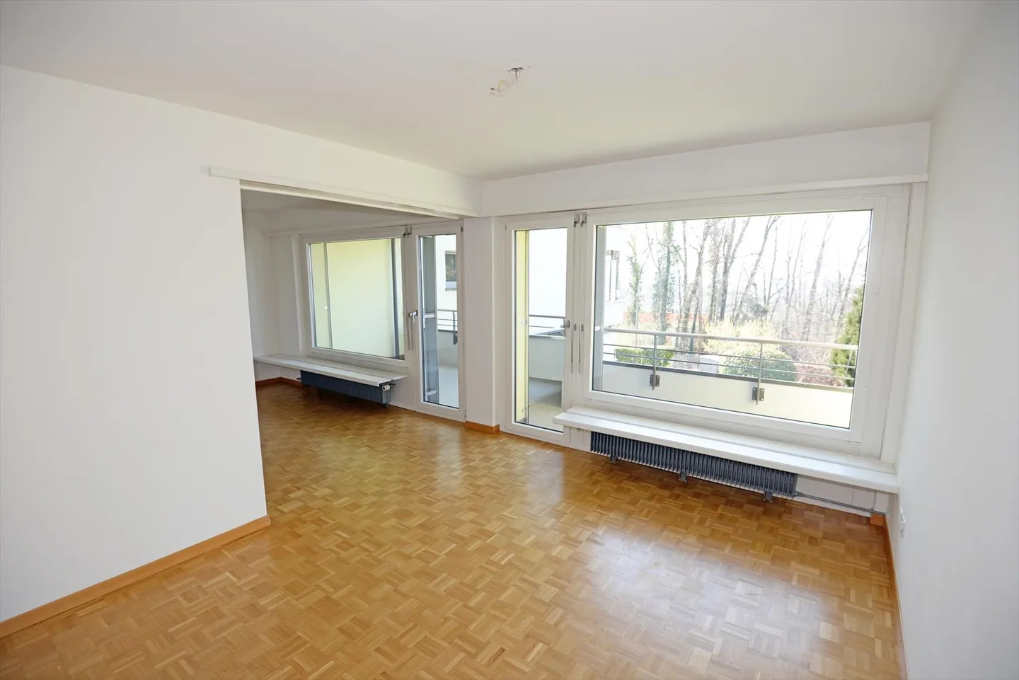Apartment for rent - Photo 4 of 10