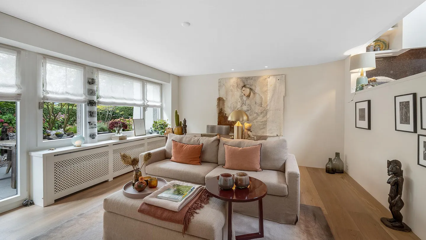 Casa luminosa con giardino soleggiato serale - Foto 4 di 4