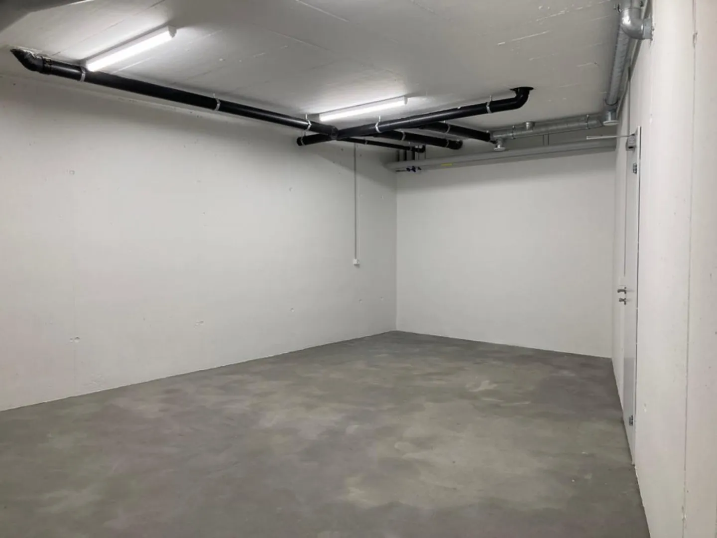 Grand espace de stockage à louer à Ruswil - Photo 2 sur 5