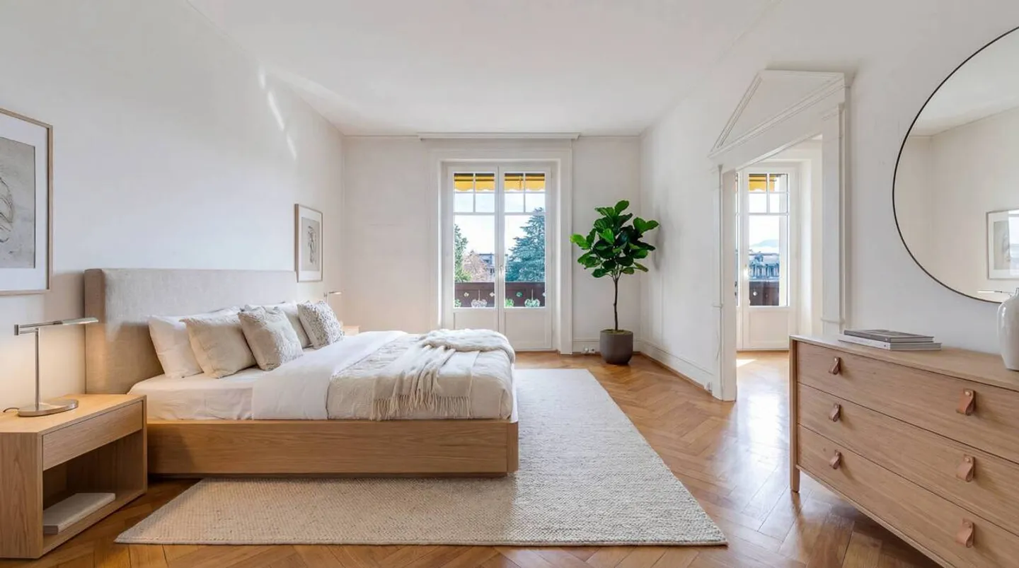 Hausmannianische 5.5-Zimmer-Wohnung mit atemberaubendem Blick auf den See - Foto 4 von 12