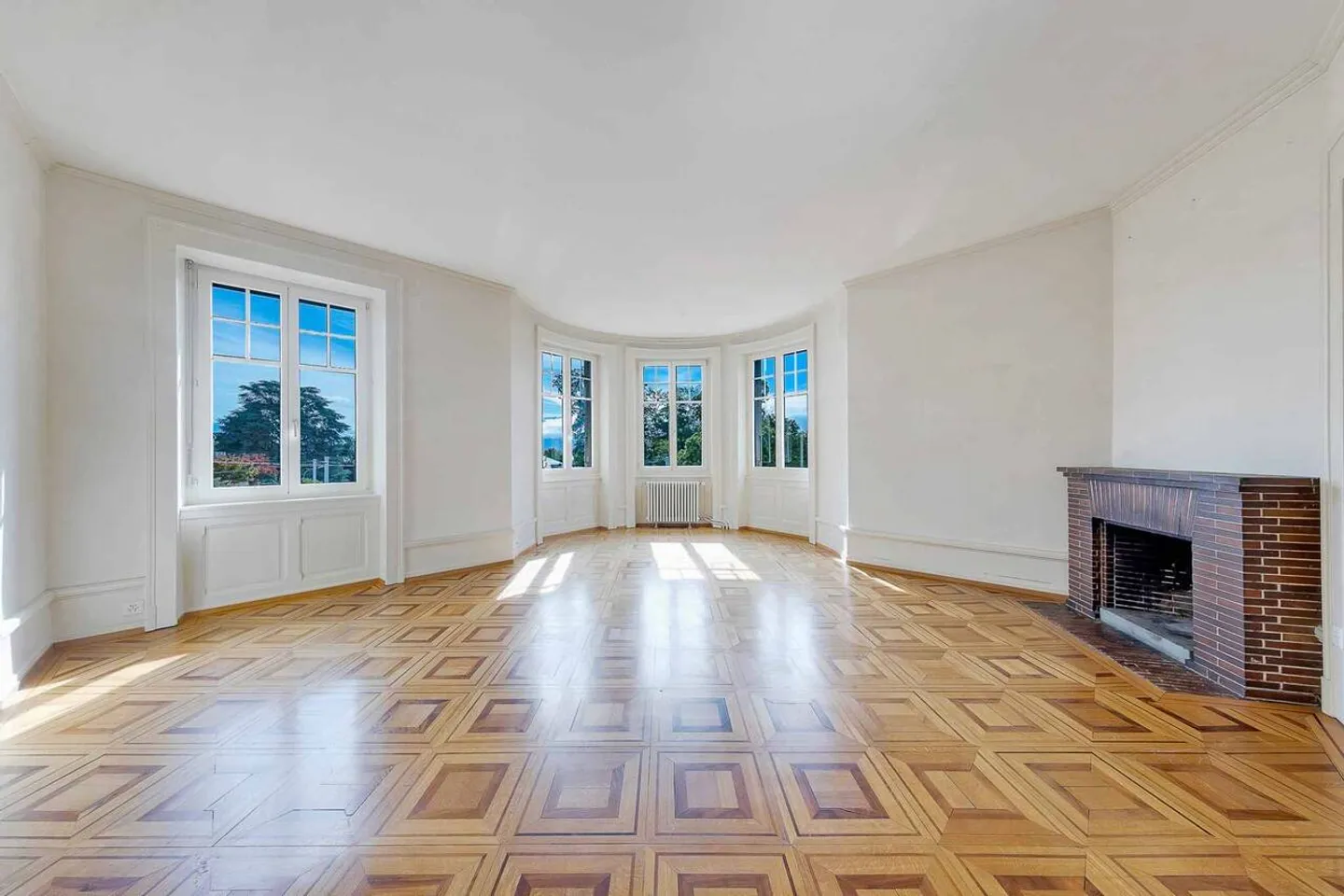 Hausmannianische 5.5-Zimmer-Wohnung mit atemberaubendem Blick auf den See - Foto 9 von 12