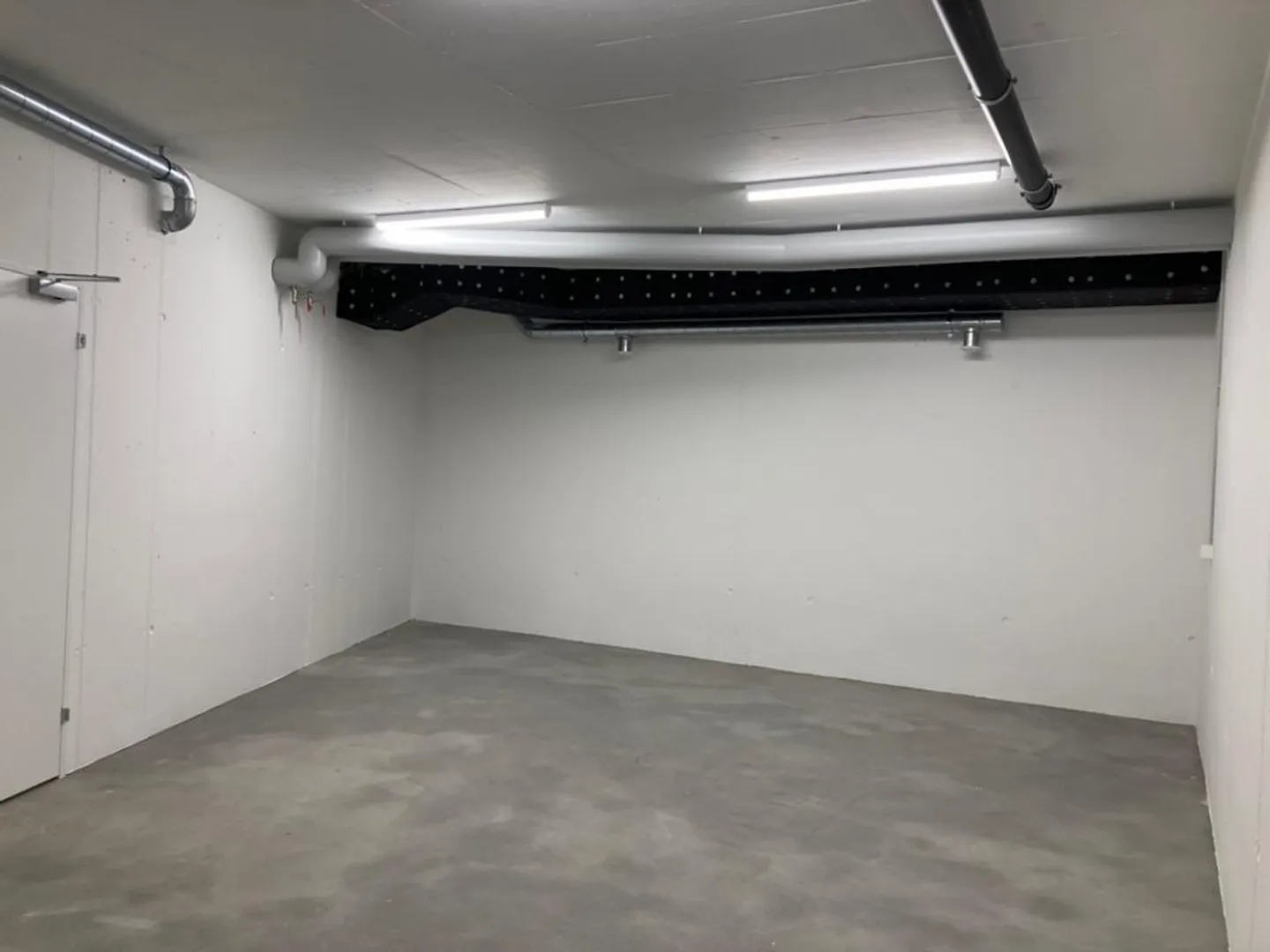 Grand espace de stockage à louer à Ruswil - Photo 3 sur 5