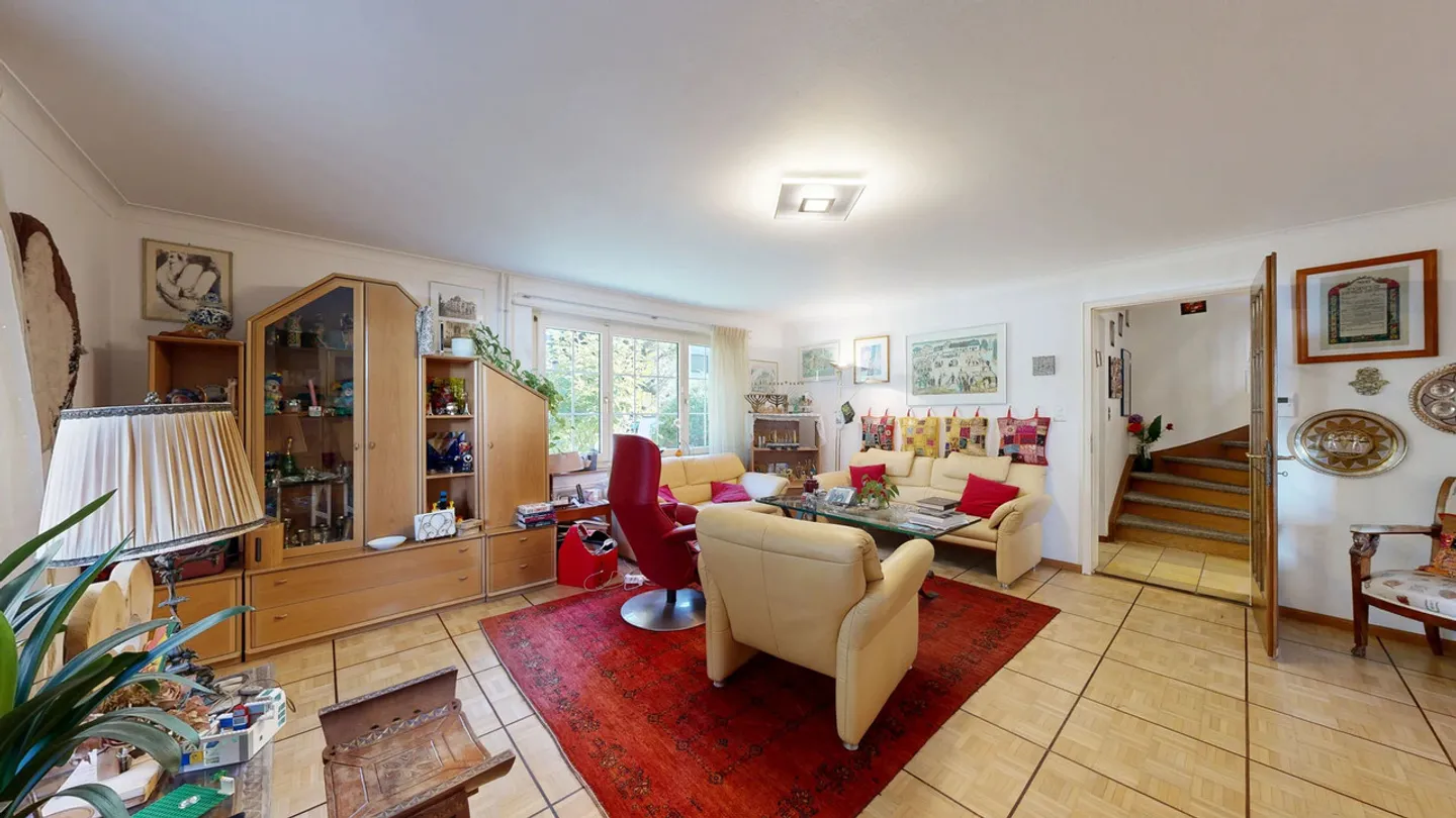 Bella casa a schiera di 7,5 stanze con garage doppio e posto auto esterno - Foto 5 di 23