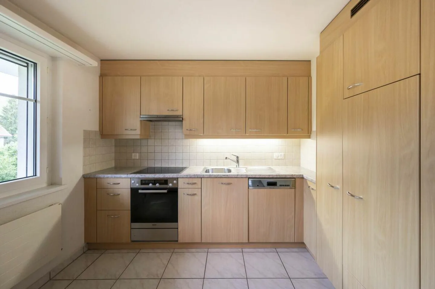 Helle 4-Zimmer-Wohnung - Foto 4 von 13