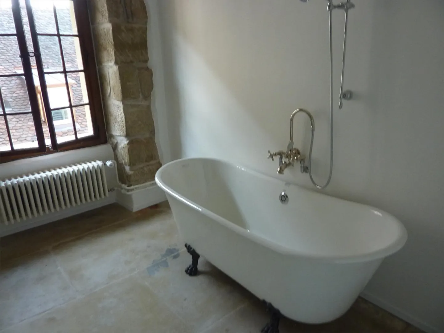 Charming Old Town Apartment - Photo 5 of 13
