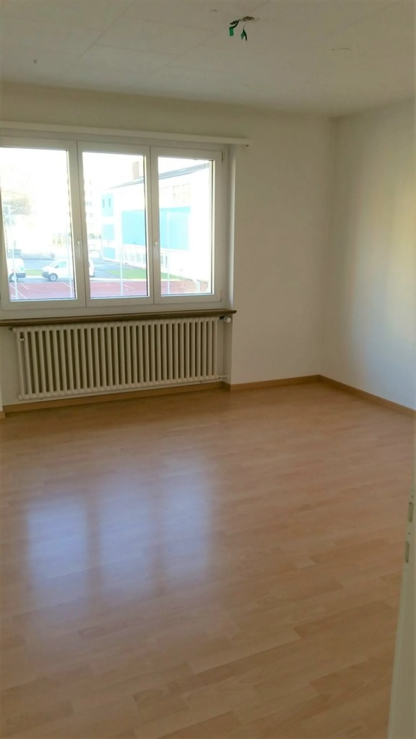 Apartment for rent - Photo 2 of 5