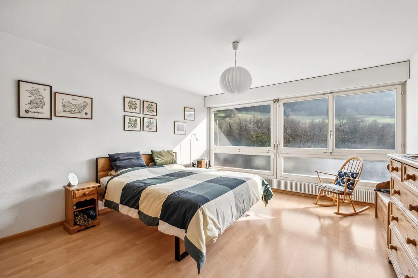 Incantevole casa unifamiliare con potenziale in una posizione tranquilla e verdeggiante - Foto 3 di 4