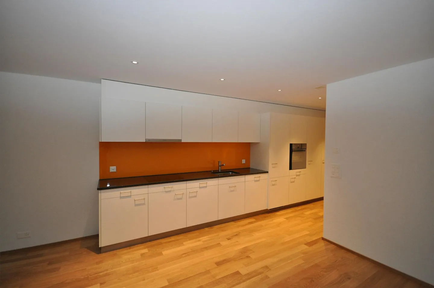 Modern and Quiet Apartment with Cozy Seating Area - Photo 5 of 8