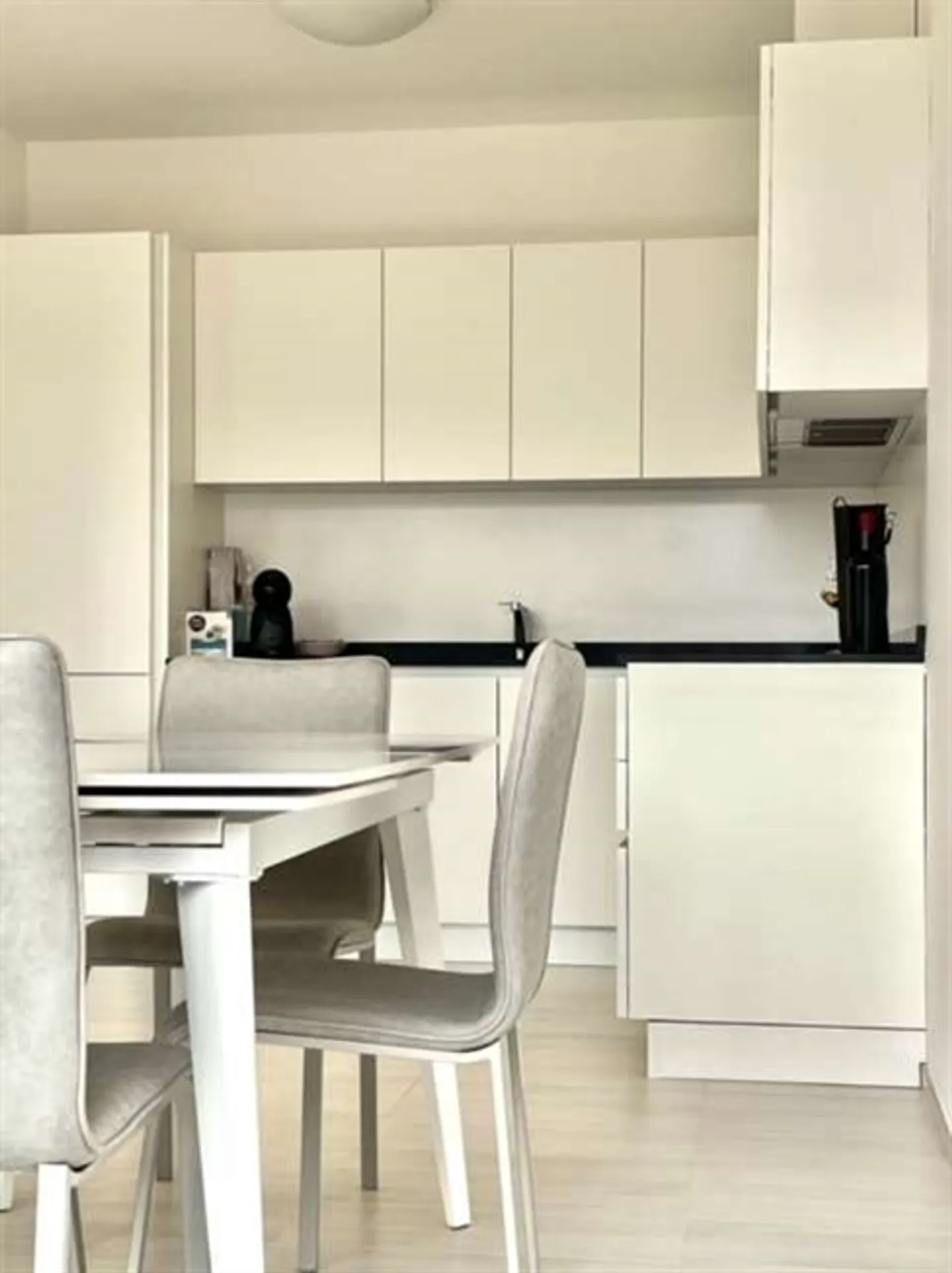 Nouvel appartement avec jardin sur le toit également meublé - Photo 2 sur 20