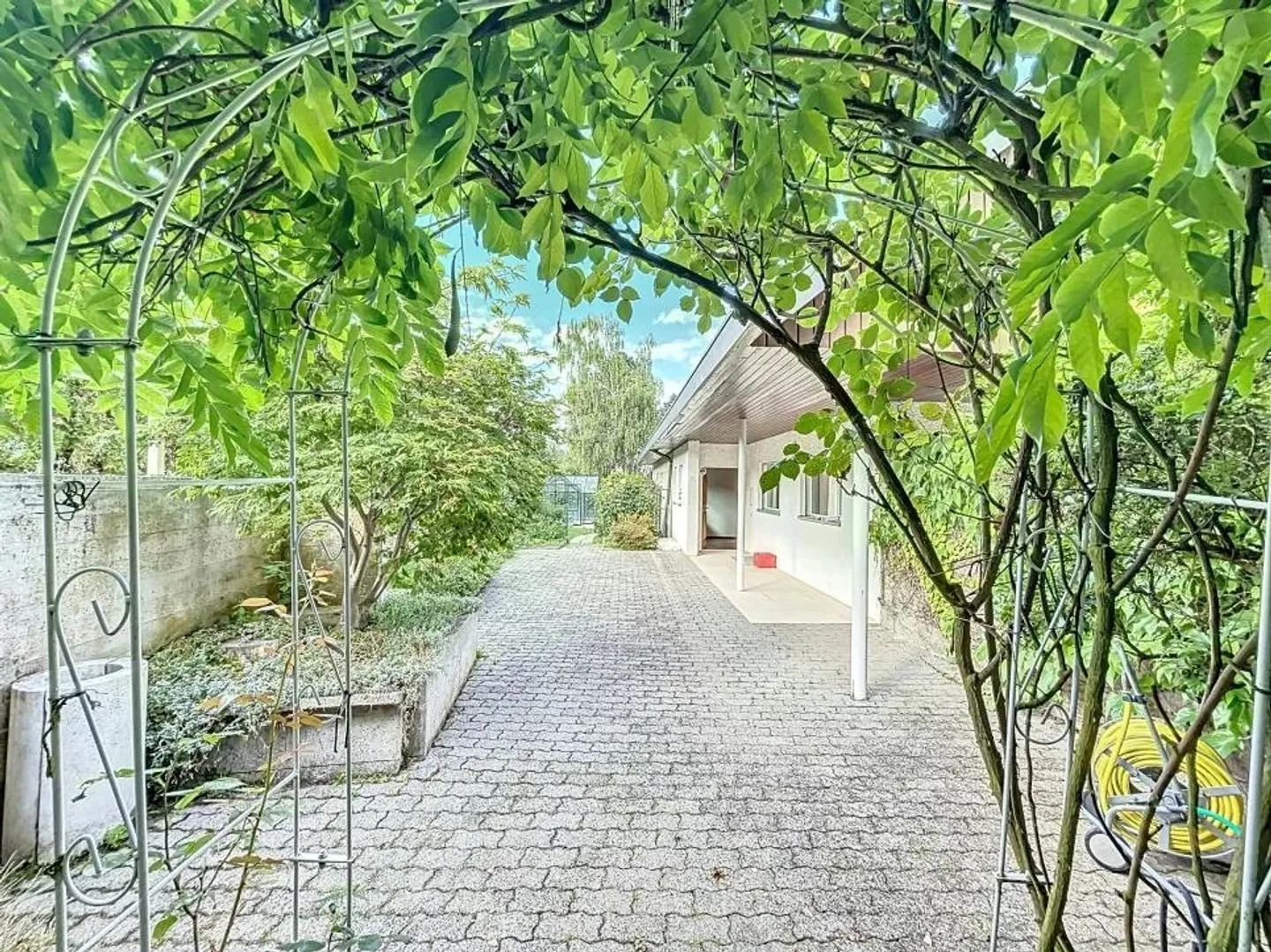 Magnificent and spacious villa with expansion possibilities! - Photo 1 of 10