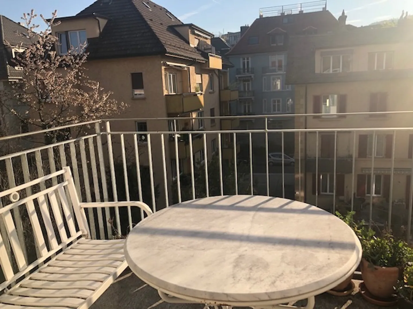 Sunny Apartment with Balconies - Photo 5 of 7