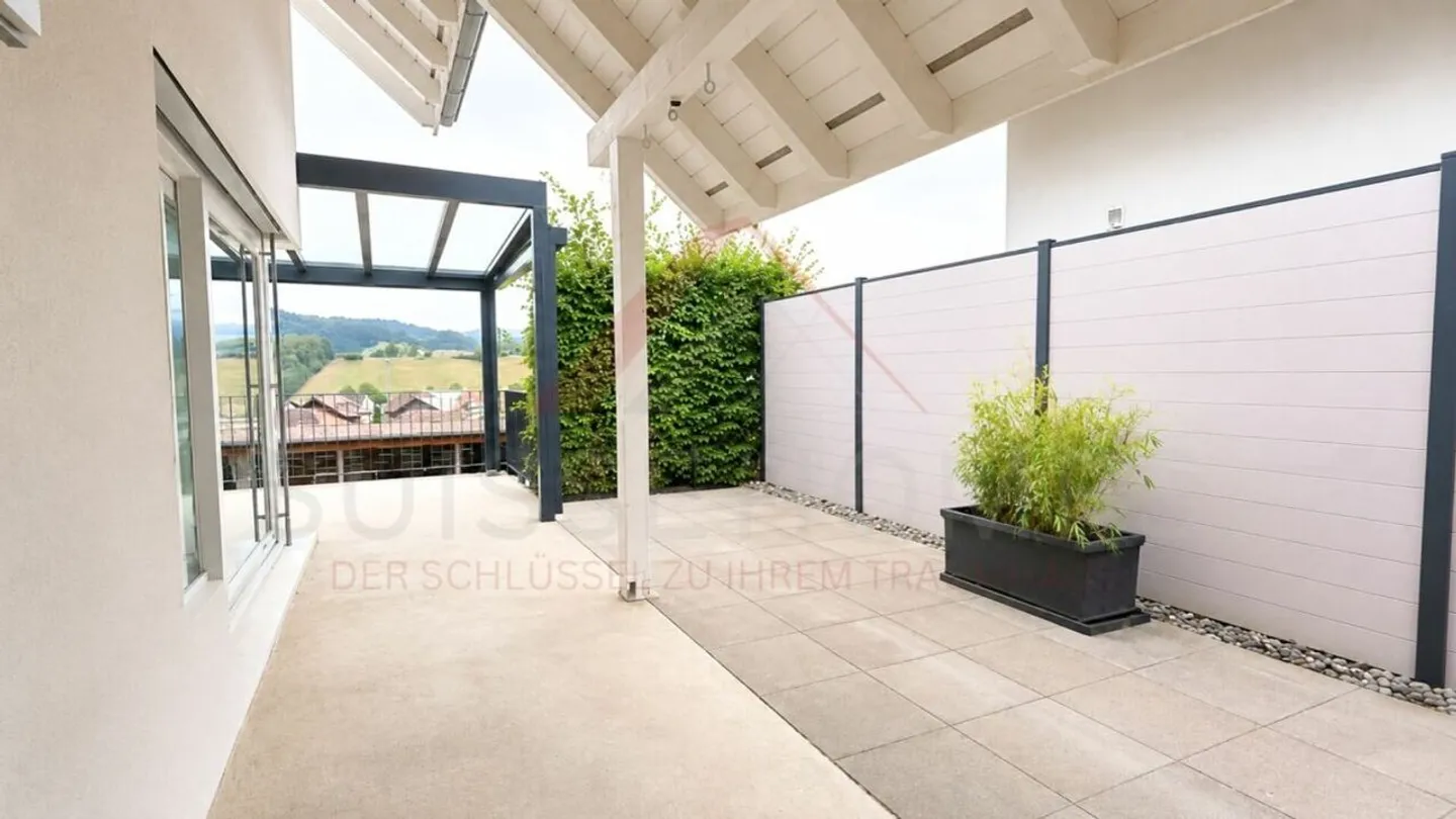 Modernes 6.5-Zimmer-Einfamilienhaus mit grosszügigem Garten in Signau - Foto 9 von 23