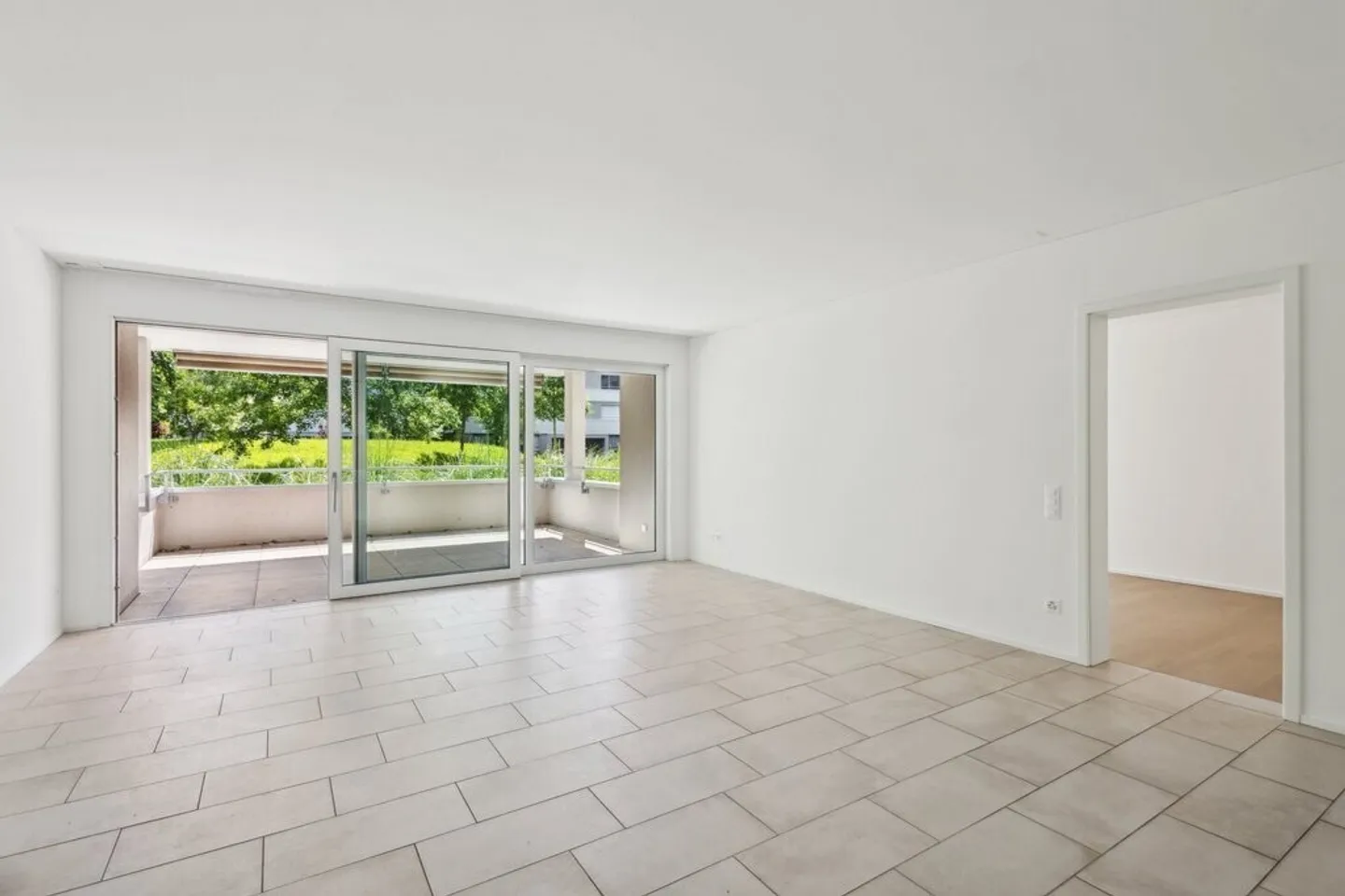 Modernes Apartment im Grünen - Foto 2 von 9