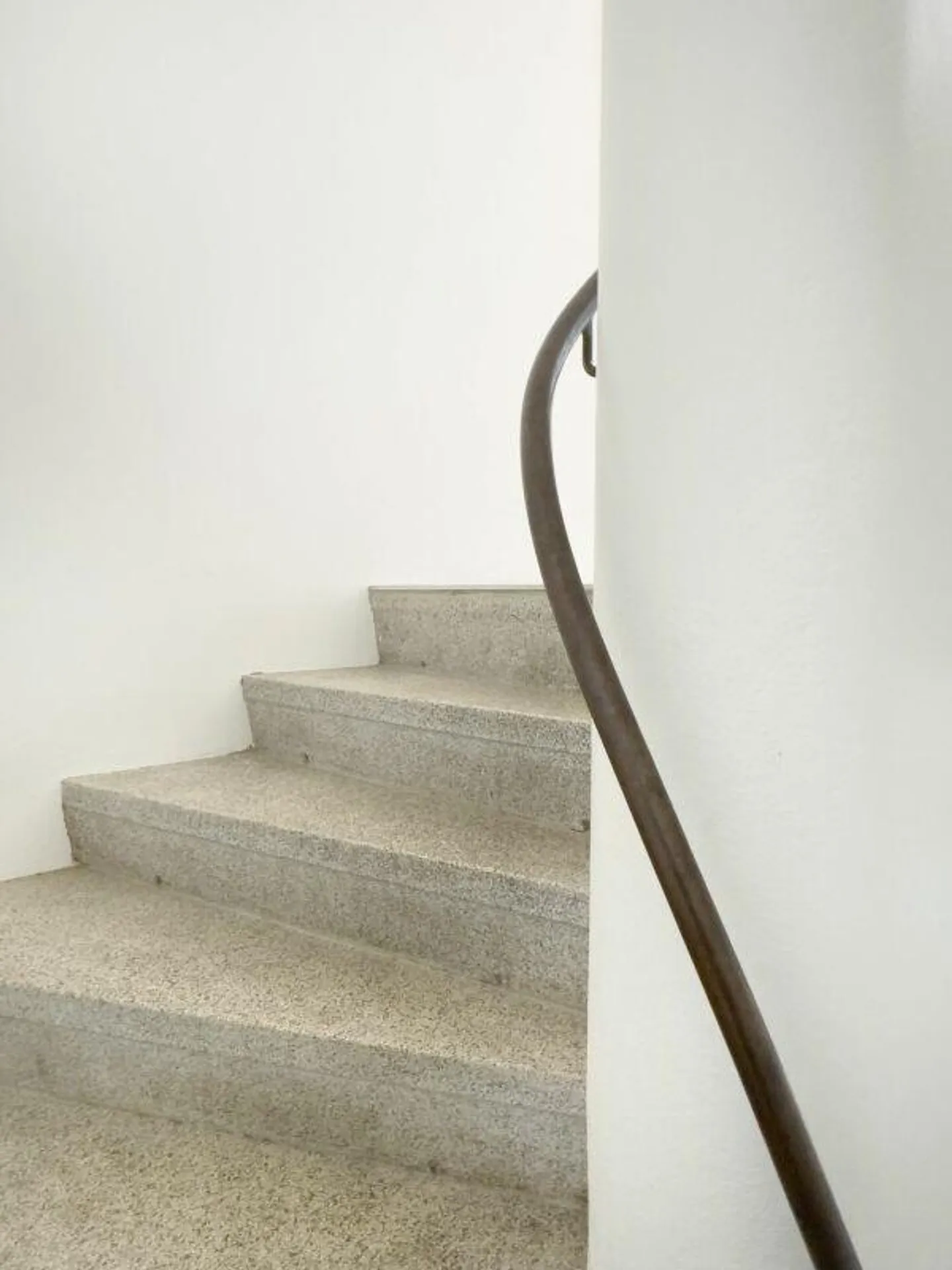 5.5-room terraced house with idyllic garden and sunny balcony - Photo 6 of 30