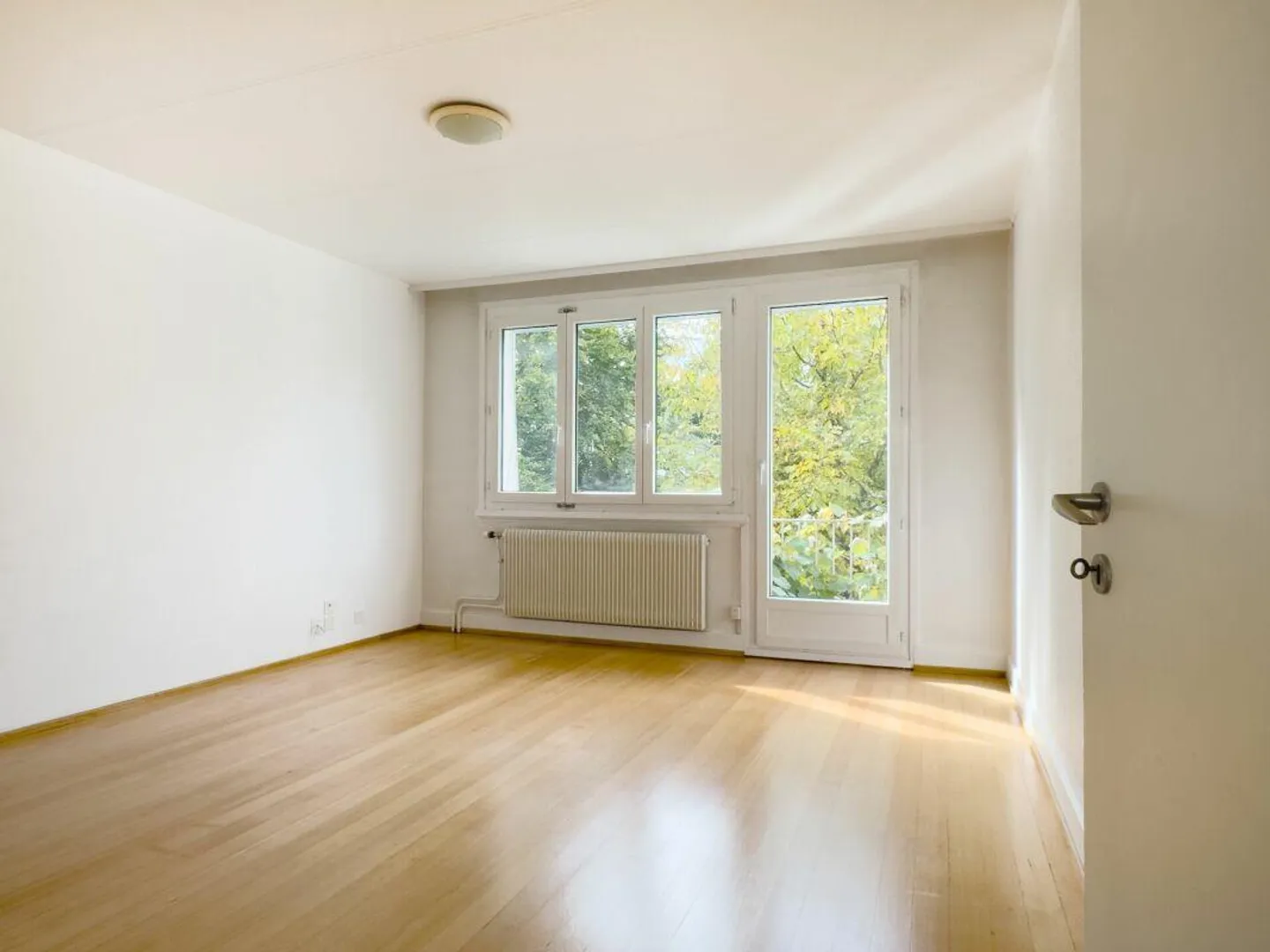 5.5-room terraced house with idyllic garden and sunny balcony - Photo 18 of 30