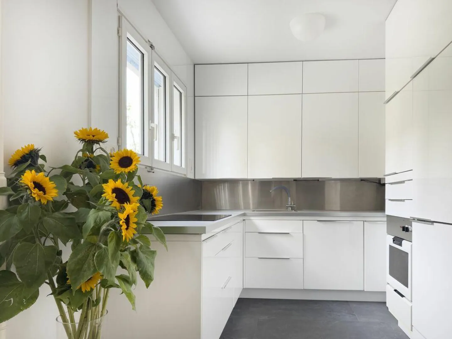 5.5-room terraced house with idyllic garden and sunny balcony - Photo 14 of 30