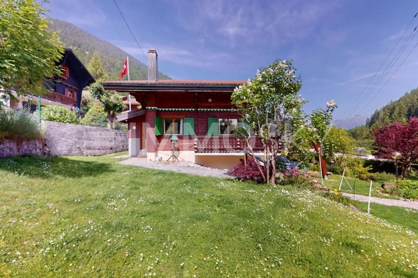Chalet for sale - Photo 1 of 11