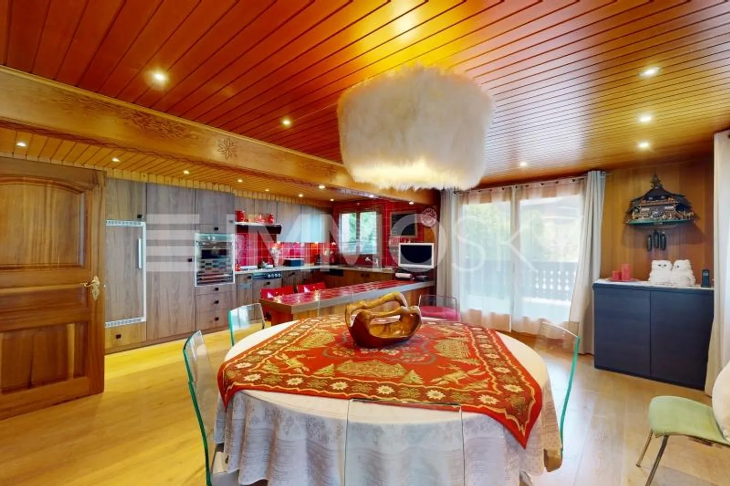 Chalet for sale - Photo 4 of 11