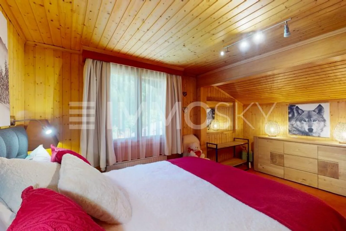 Chalet for sale - Photo 8 of 11