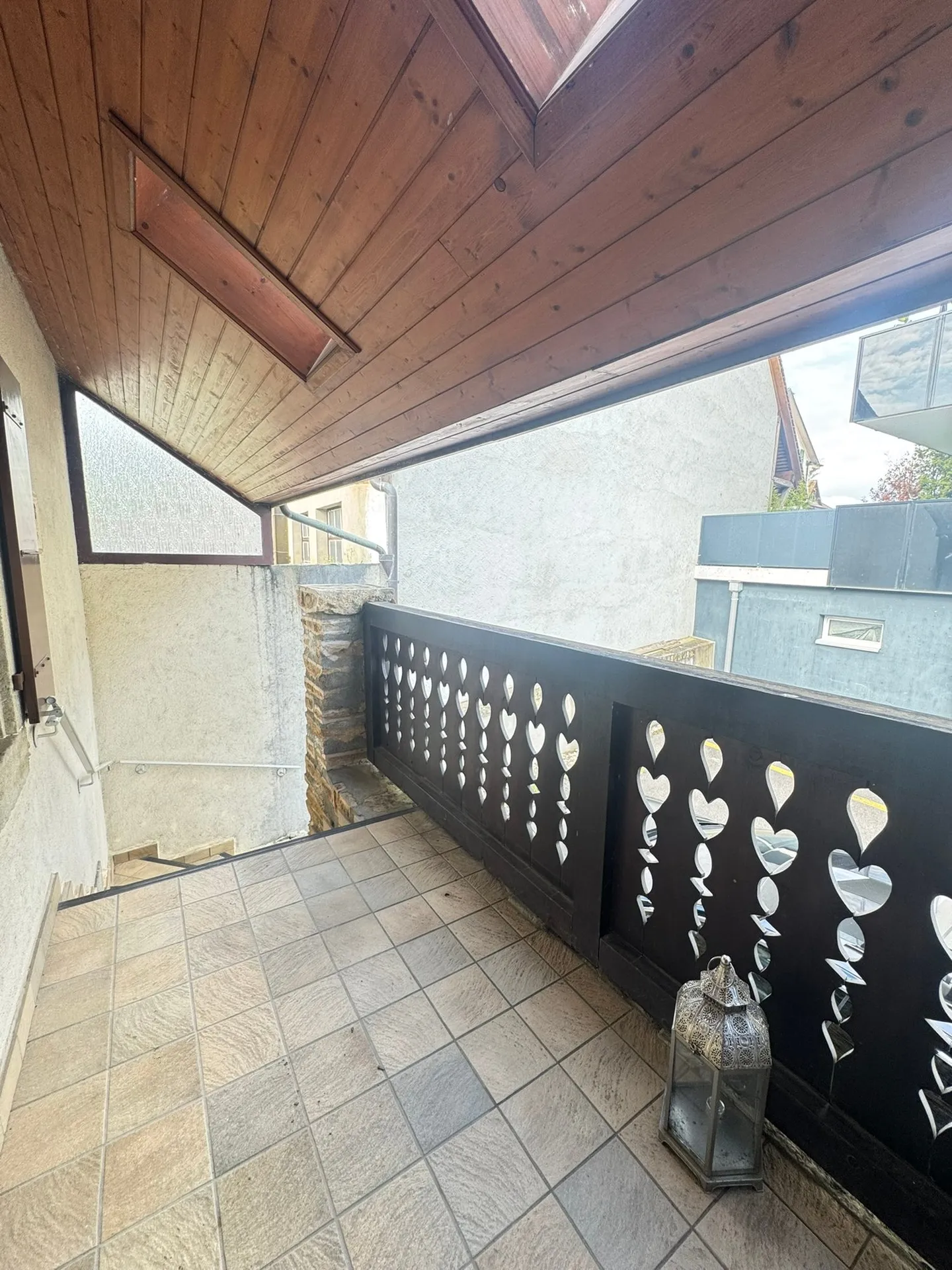 Detached house with neighboring house - Photo 15 of 30