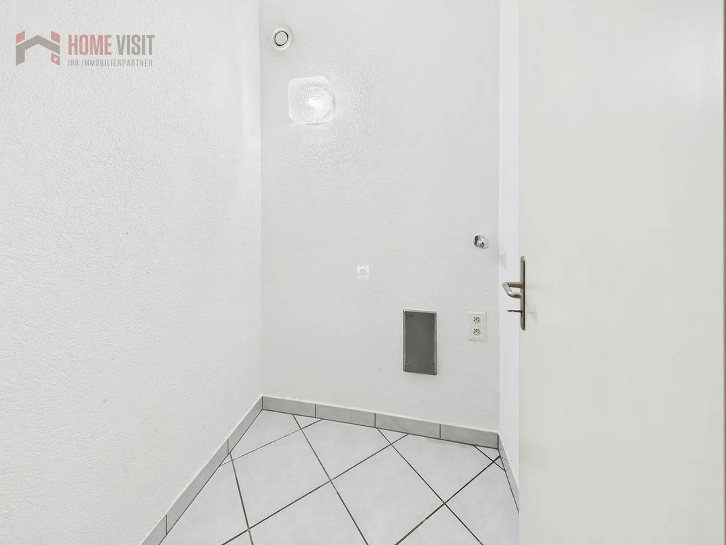 Bright 3.5-room apartment with lift and garage – ideal for all ages - Photo 7 of 14