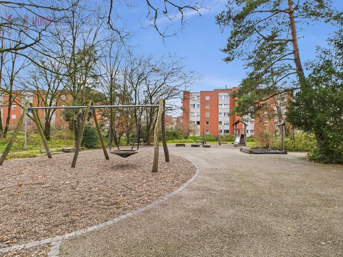 Bright 3.5-room apartment with lift and garage – ideal for all ages - Photo 12 of 14