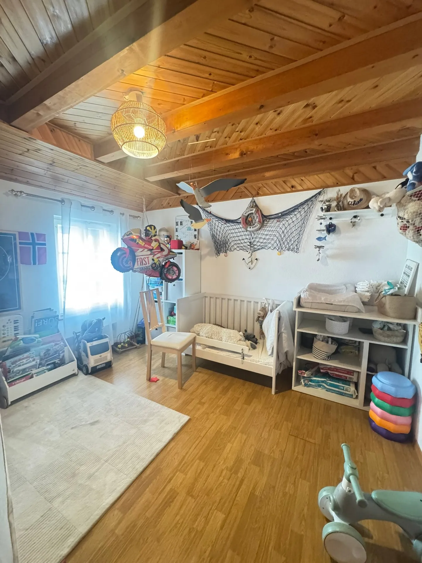 Detached house with neighboring house - Photo 17 of 30