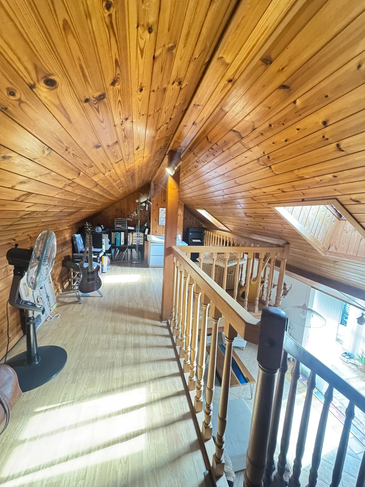 Detached house with neighboring house - Photo 18 of 30