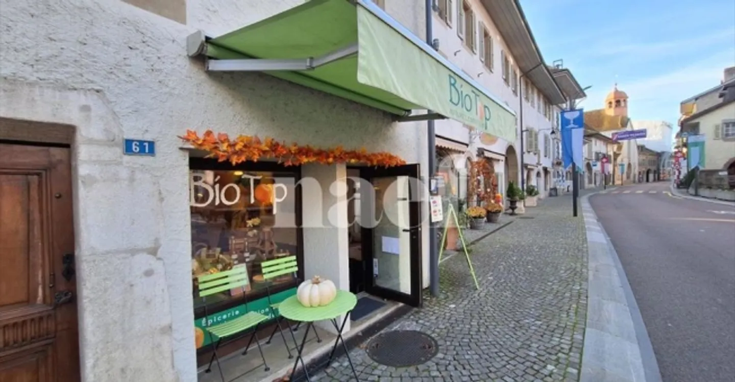 «Arcade» - Foto 1 von 6