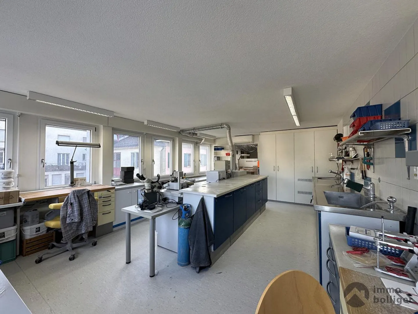 Work or Live? Versatile Spaces in a Central Location - Photo 9 of 14