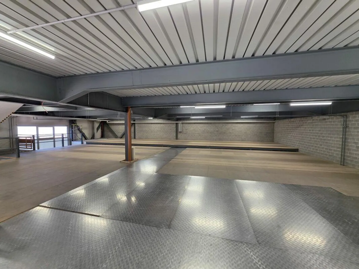 Losone : bâtiment commercial intéressant à louer dans la zone pour activités... - Photo 6 sur 18