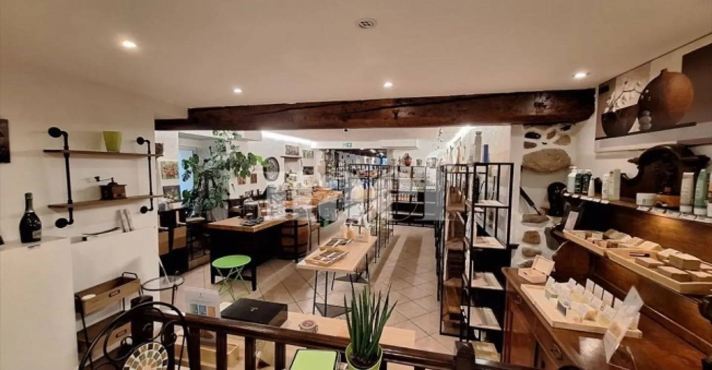 «Arcade» - Foto 4 von 6