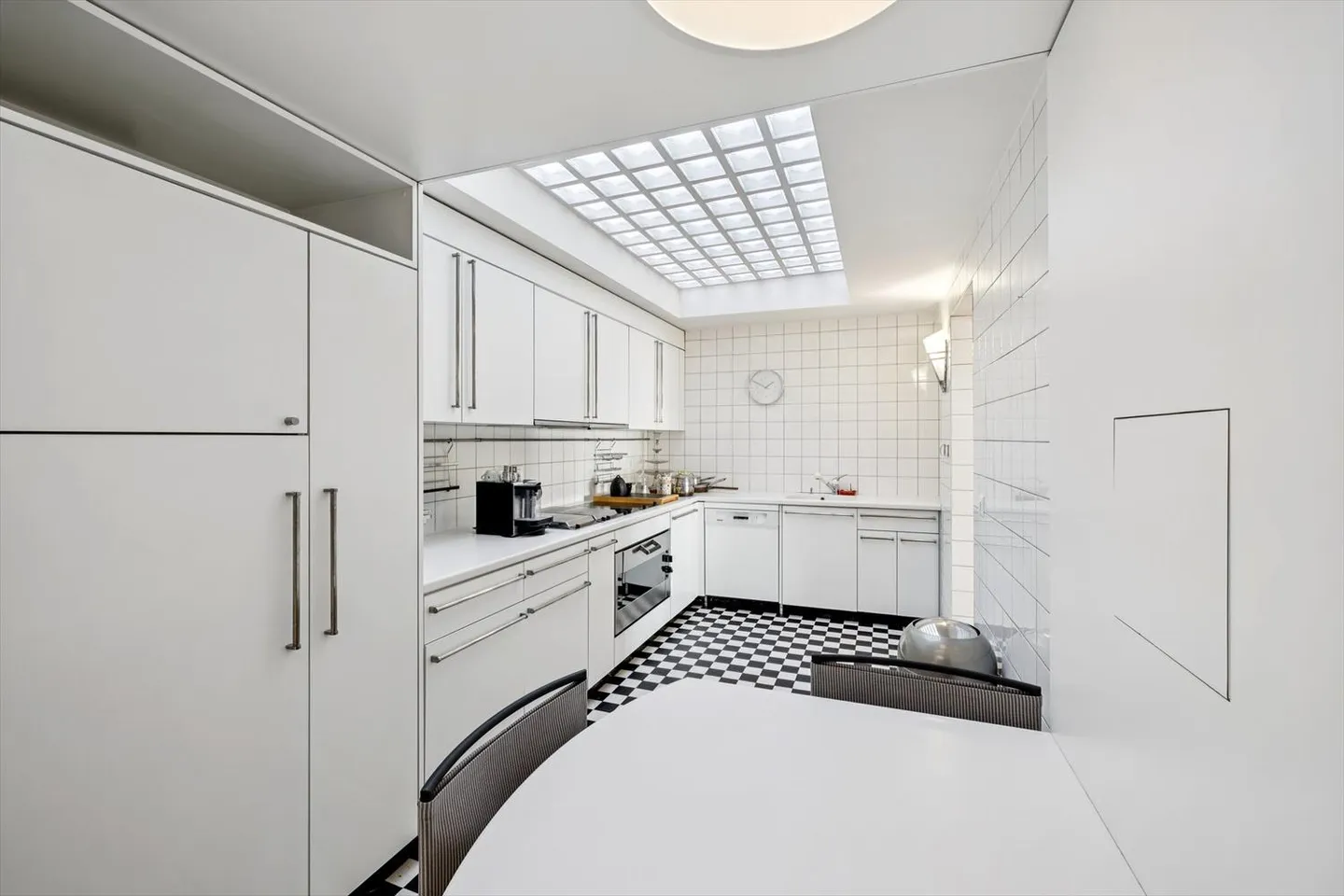 Villa Kenwin - A Bauhaus Icon on the Shores of Lake Geneva - Photo 10 of 13