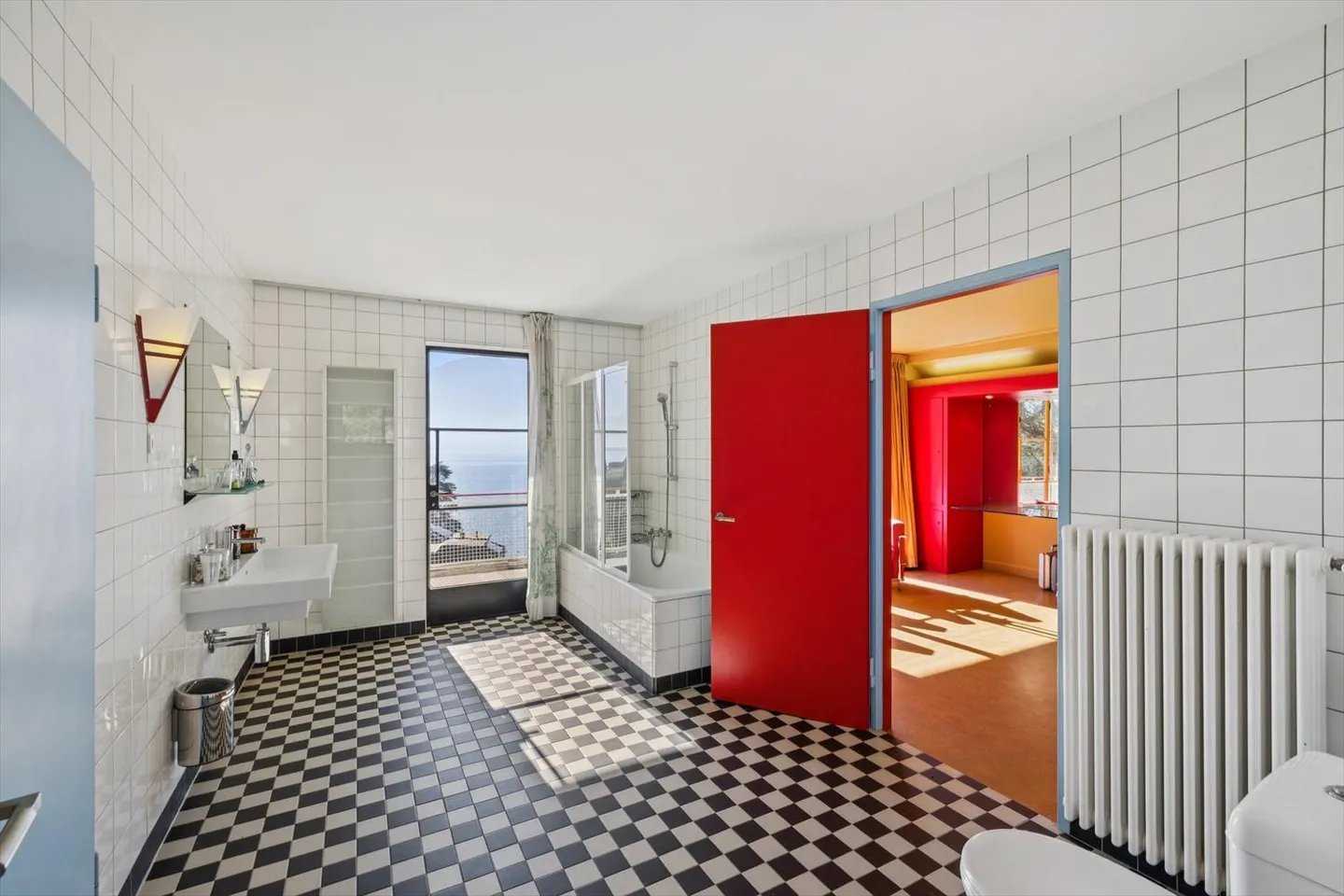 Villa Kenwin - A Bauhaus Icon on the Shores of Lake Geneva - Photo 13 of 13