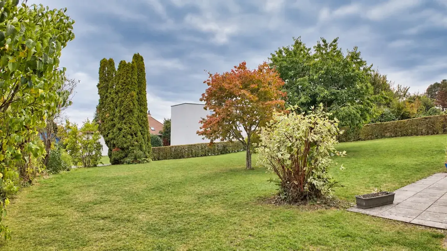 Villa indipendente di 5.5 locali con terreno di 1'282 m2 a Onnens / FR - Foto 5 di 13