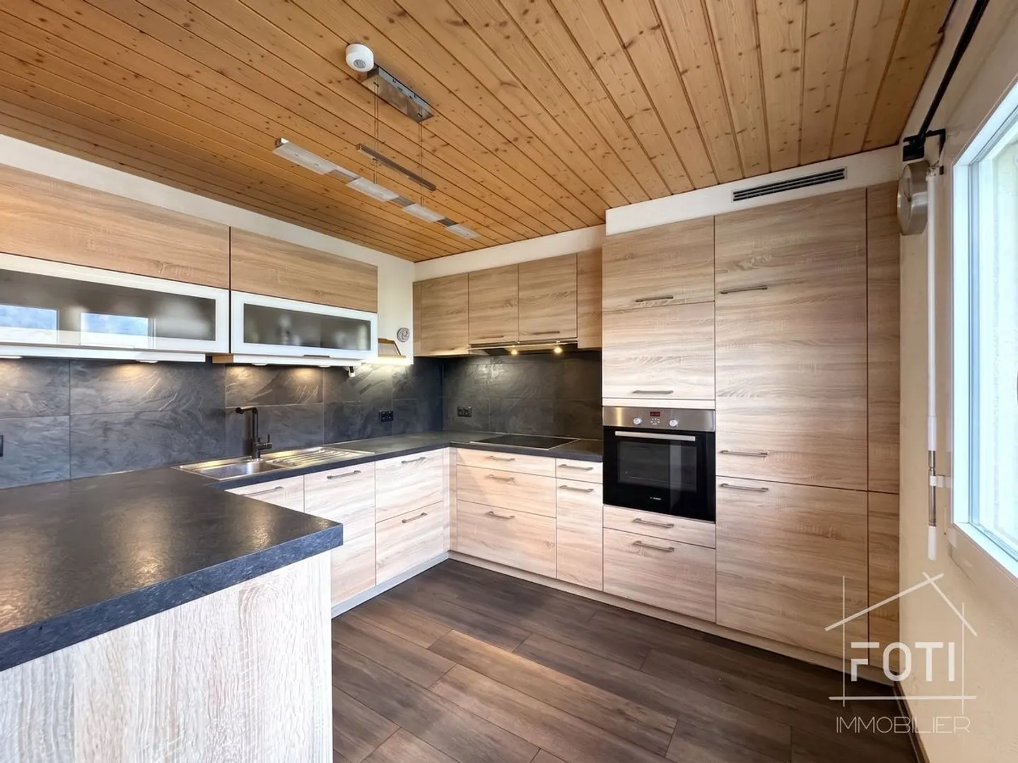 Villa moderne avec vue panoramique - Photo 2 sur 13